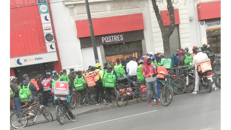 Una demanda inesperada ha generado aglomeraciones.