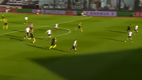 Simon Piesinger anotó un golazo de media cancha en la igualdad del Randers ante el AGF