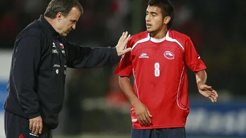 Vidal jugaba de lateral en sus inicios en la Roja