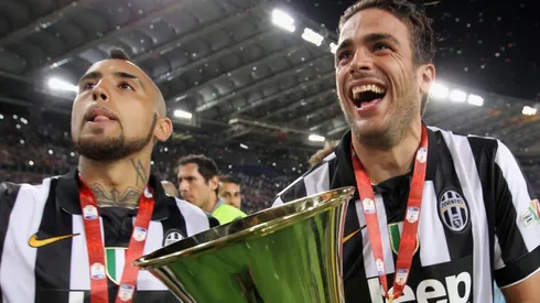 Vidal y Matri celebran la Copa Italia en 2015. El King lo ganó todo en el fútbol italiano