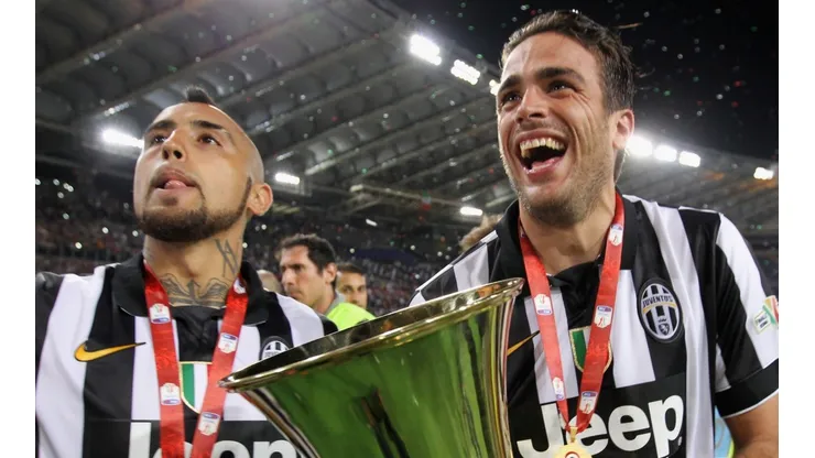 Vidal y Matri celebran la Copa Italia en 2015. El King lo ganó todo en el fútbol italiano