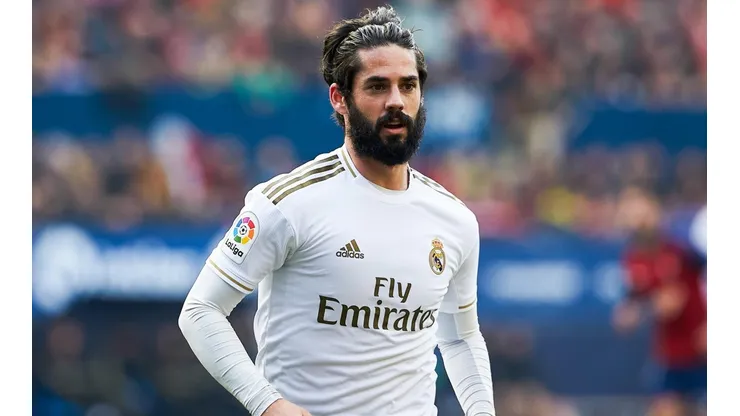 Insultan en duros términos a Isco.