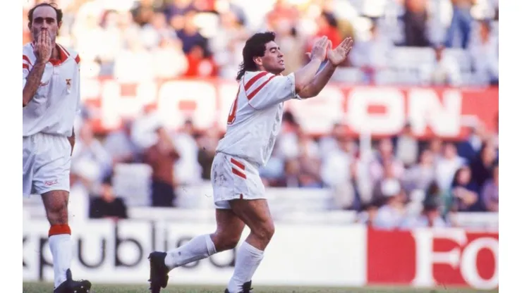 Diego Maradona en su paso por Sevilla