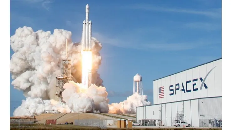 Elon Musk y la NASA probarán SpaceX con un vuelo espacial tripulado.