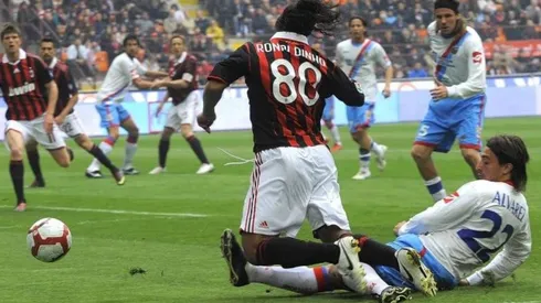 Álvarez confiesa qué le dijo Ronaldinho en un partido de la Serie A.