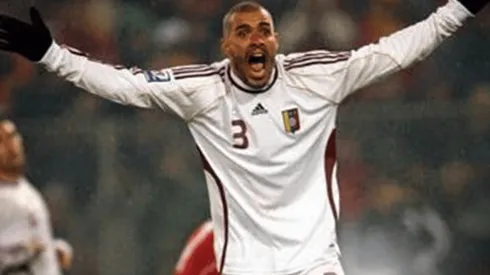 Rey amargó la noche en el Monumental