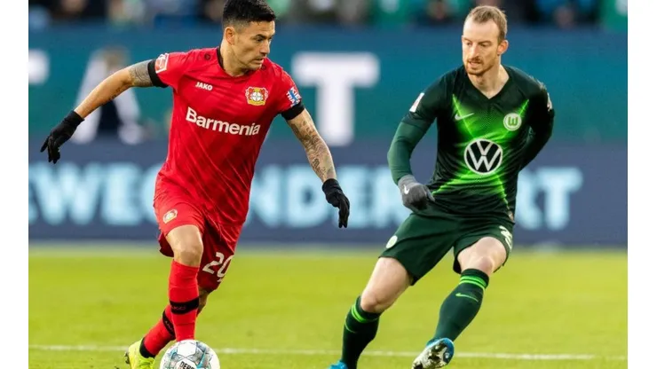 Charles Aránguiz buscará seguir en racha con el Bayer Leverkusen ante el Wolfsburgo