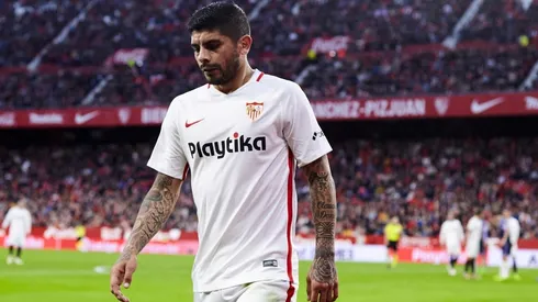 Banega participó de una polémica reunión en Sevilla