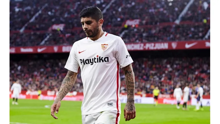 Banega participó de una polémica reunión en Sevilla