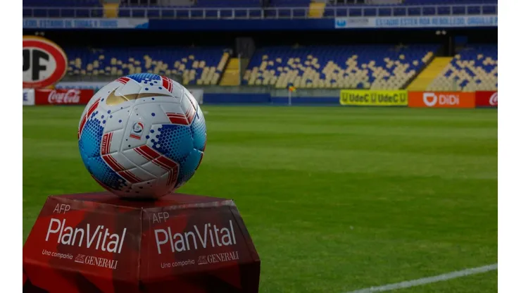 El fútbol chileno se prepara para su regreso a las canchas cuando pase la crisis por el coronavirus