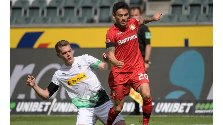 Triunfo del Leverkusen y Aránguiz.