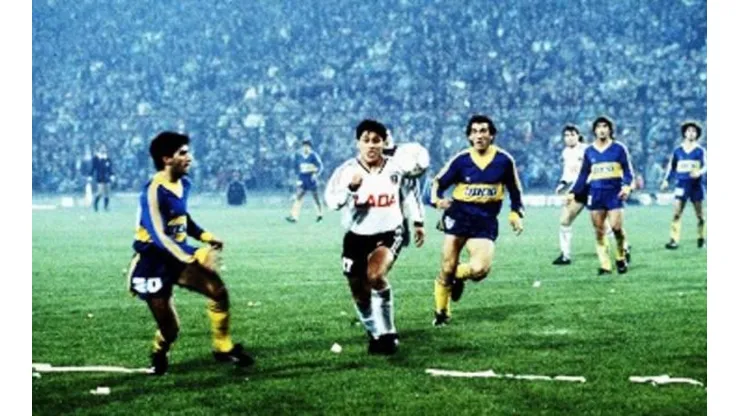 Patricio Yáñez ante Boca Juniors en 1991