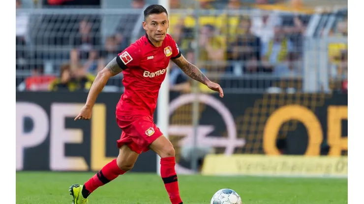 Charles Aránguiz será uno de los protagonistas de este sábado de futbol.