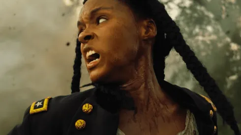 Janelle Monáe al borde de un colapso nervioso en medio de "Antebellum".