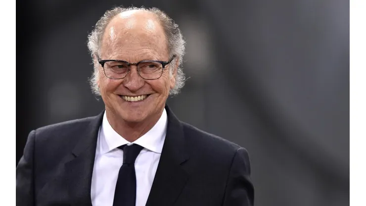 Paulo Roberto Falcao, un histórico de Brasil, aparece en el horizonte de Colo Colo