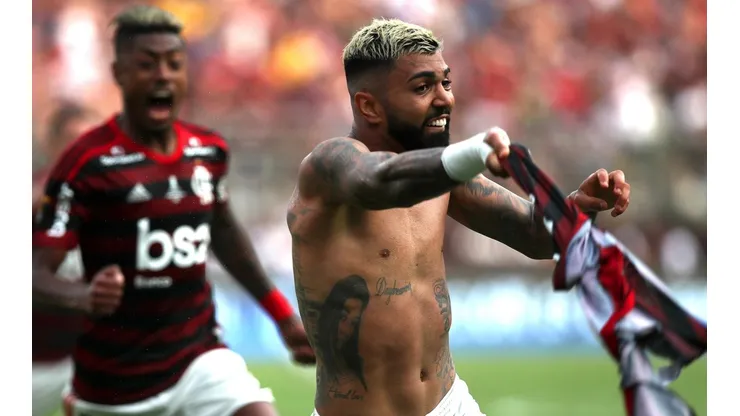 Gol de Gabriel Barbosa a River Plate en la final de la Copa Libertadores 2019