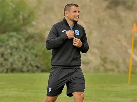 Echan a Emiliano Vecchio de Bolivar por Twitter