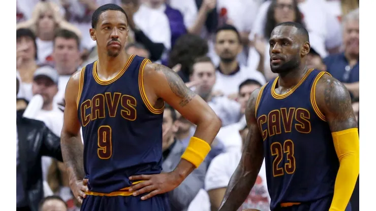 Frye junto a Lebron James en los Cleveland Cavaliers