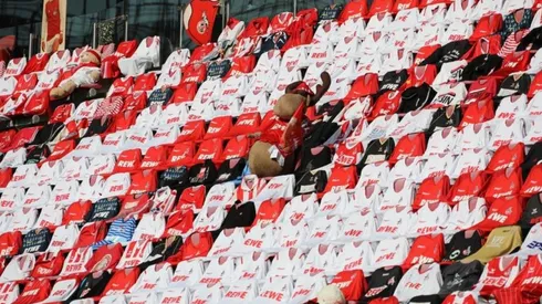 El "aliento" de las camisetas del Colonia