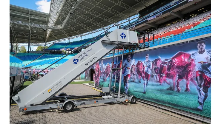 El estadio de Leipzig lució una escala de avión esta jornada