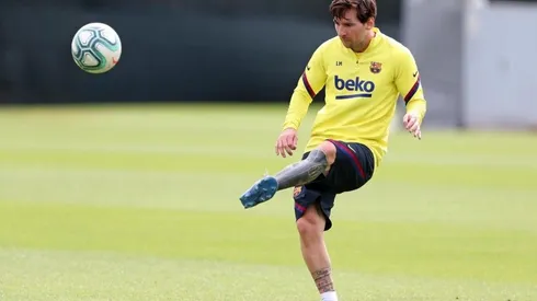 Messi entrenando en Barcelona