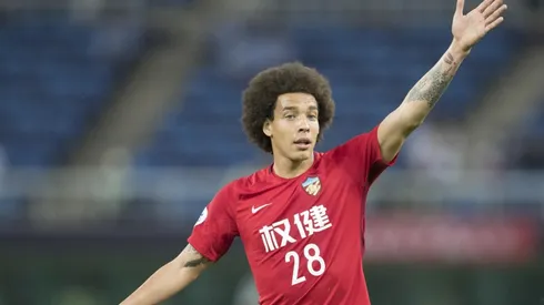Axel Witsel con la camiseta del desaparecido equipo Tianjin Tianhai