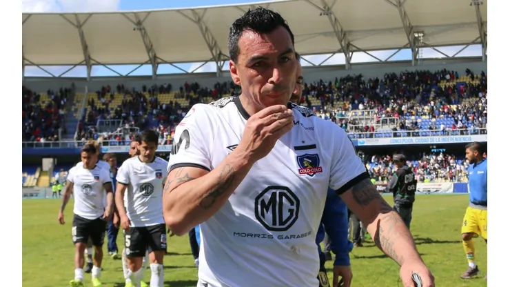 La postura de Esteban Paredes ya no es unánime en Colo Colo
