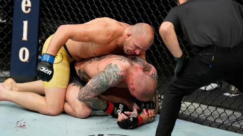 Glover Teixeira destrozó a Anthony Smith en la estelar del UFC Jacksonville