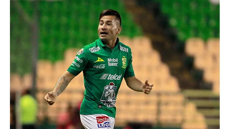 Meneses se ilusiona con jugar en el Viejo Continente