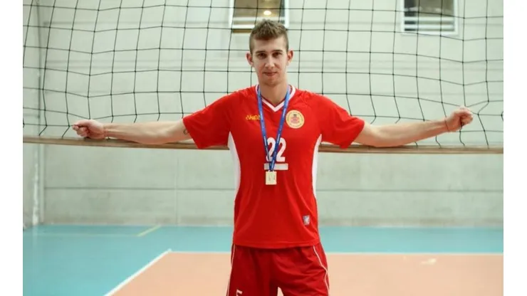 Dusan Bonacic recordó su paso por el Verbo Divino en Deportivo Escolar.