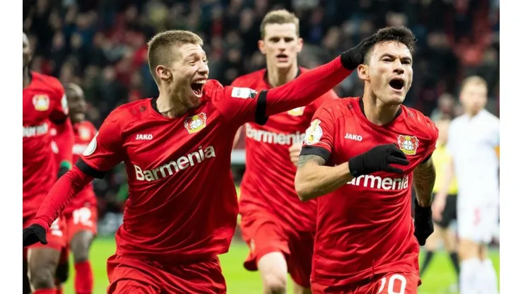 Charles Aránguiz está en la final de votación para elegir al mejor jugador del Bayer Leverkusen