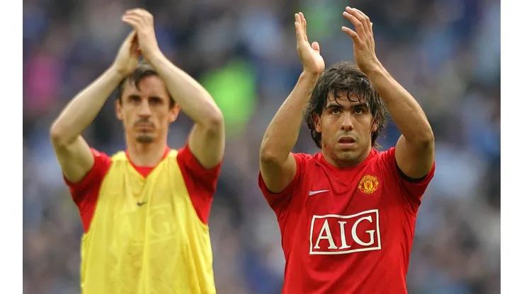 Gary Neville critica a Carlos Tevez