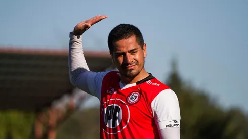 Acuña contó cómo forjó su amistad con Van Persie.