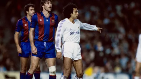 Hugo Sánchez en un clásico ante el Barcelona