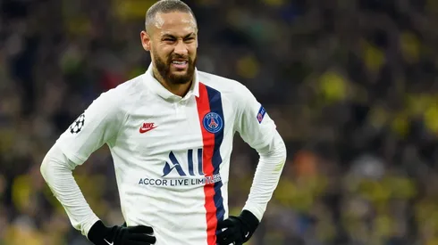 Neymar presiona para volver al Barça