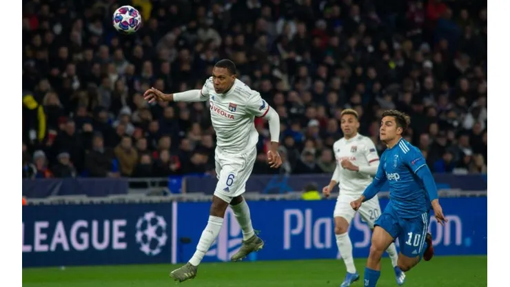 Lyon tiene ventaja ante la Juve