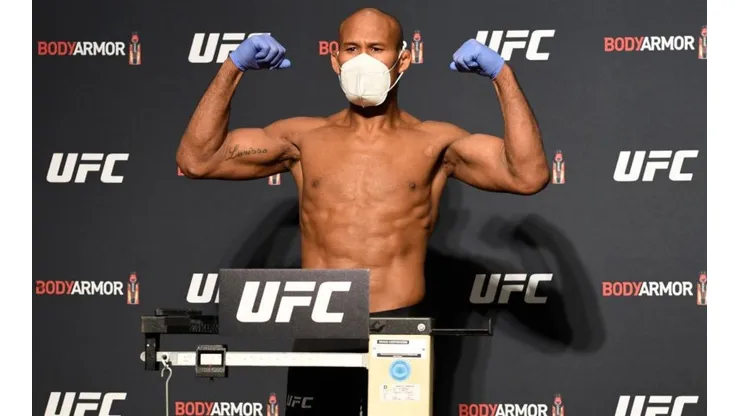 Ronaldo Souza no podrá pelear