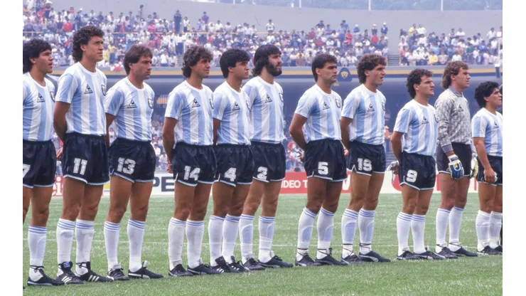Borghi junto a Maradona en el Mundial de México 1986