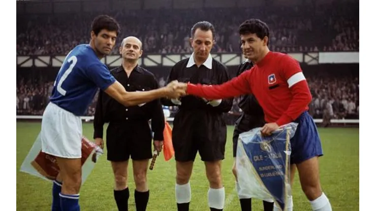 Esta es una de las pocas imágenes de archivo que se mantienen (y en color) de aquella cita mundial de 1966 con la Selección Chilena.