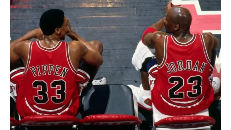 Michael Jordan junto a su eterno compañero Scottie Pippen