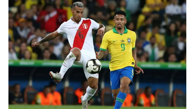 Miguel Trauco ante Brasil en la Copa América