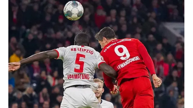 Lewandowski lidera la tabla de goleadores de la liga alemana.