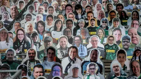 Hinchas de cartón en Borussia Mönchengladbach