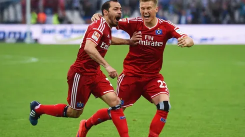 Marcelo Díaz celebra su gol más importante en el Hamburgo de Alemania