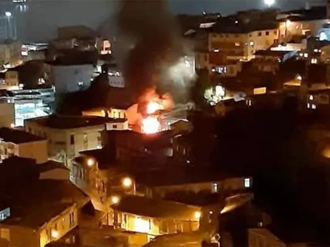 Incendio afecta a viviendas en Cerro Cordillera de Valparaíso