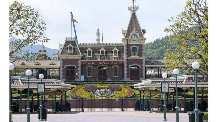 The Walt disney company sufre por no poder abrir sus parques.