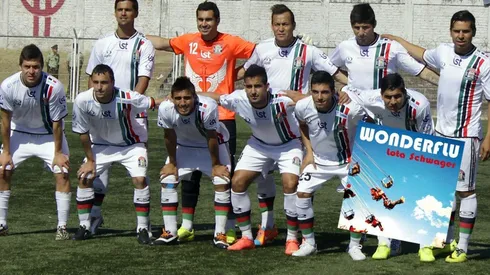 Lota y el disco de rock.