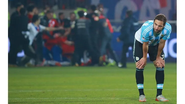 Walter Montillo defendió con todo a Gonzalo Higuaín