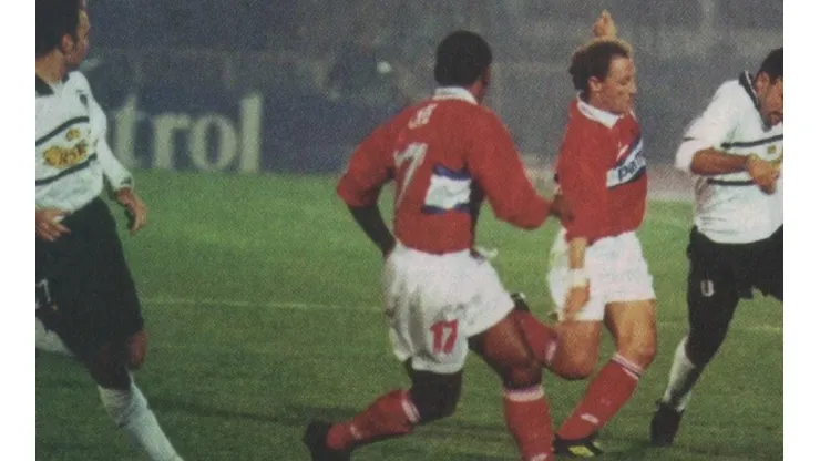 Albos y cruzados jugaron los cuartos de la Copa en 1997