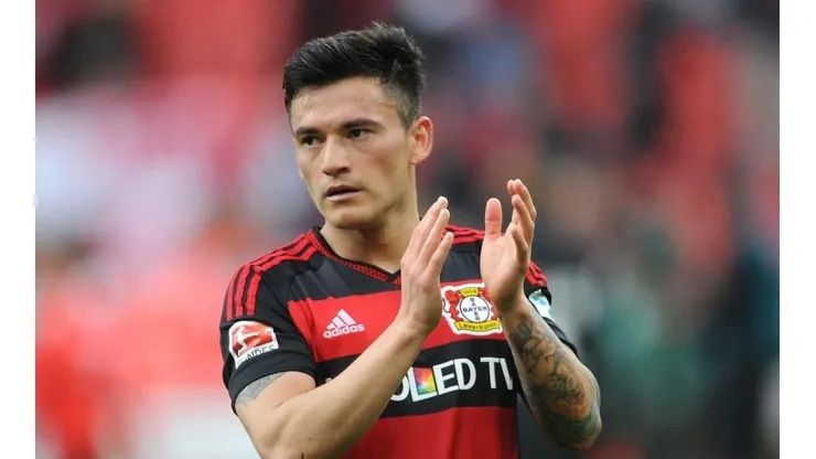 Aránguiz sigue recibiendo elogios en Alemania.